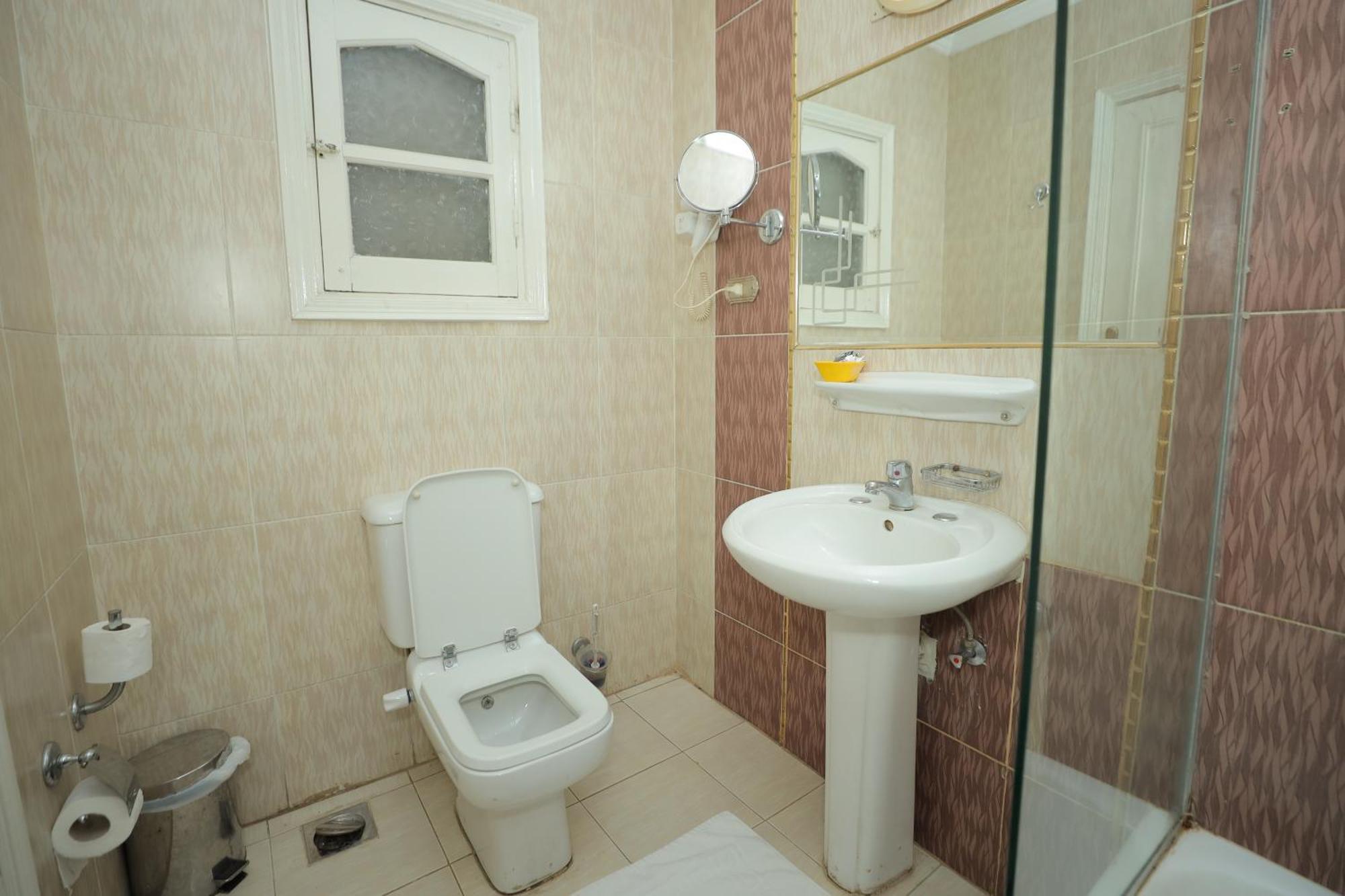 Hotel Happy 3*